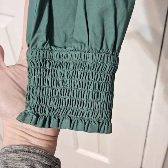 American Eagle Green Smocked Square Neck Crop Blouse Long Sleeve Women's Small - Picture 6 of 9